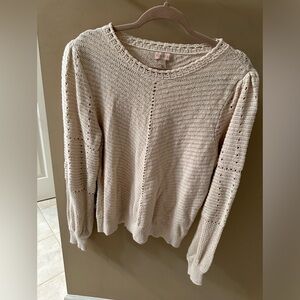 Crème colored sweater Barely worn! Size XL